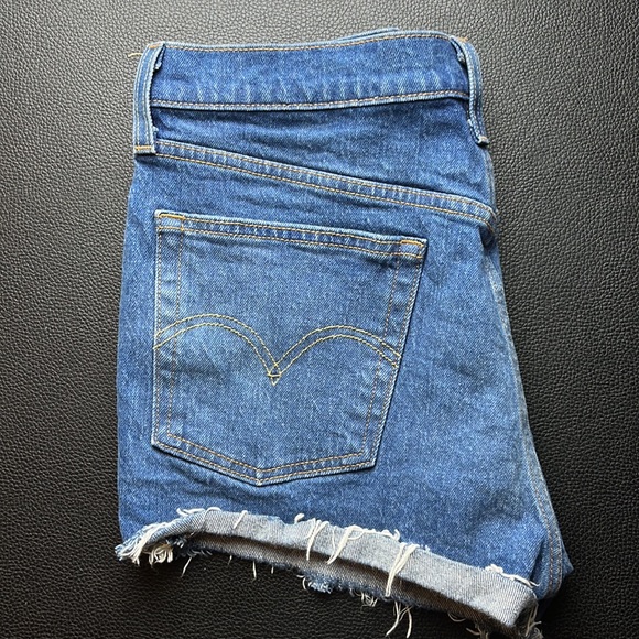 Levi Strauss & Co. (501) Button Fly Cut Off Shorts - Picture 5 of 7